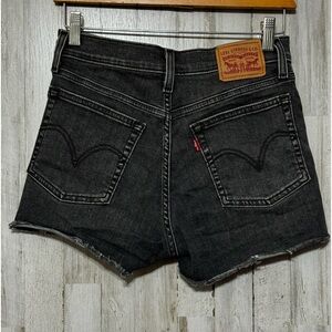 Levi’s High Rise Shorts 27‎